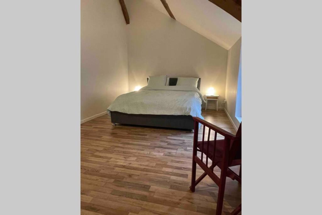 « Au 33 » Apartment ชาร์เลอวิลล์-เมซิแยร์ ภายนอก รูปภาพ
