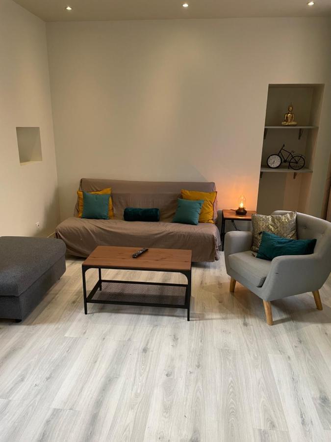 « Au 33 » Apartment ชาร์เลอวิลล์-เมซิแยร์ ภายนอก รูปภาพ